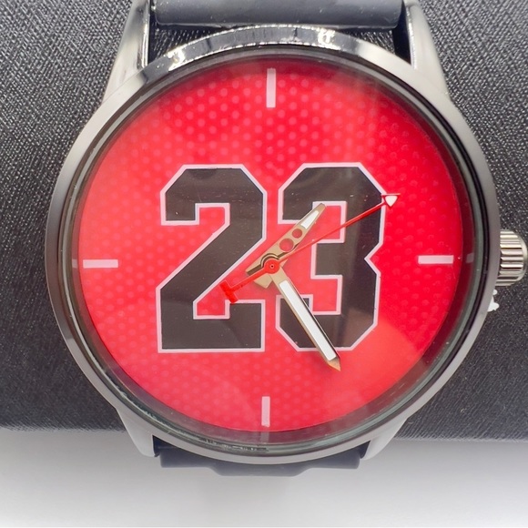Men Watch Black and Red New No Tag - Picture 2 of 4